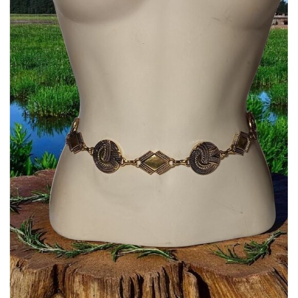 Antiqued Gold-Tone Cicle and Diamond Shapes Chain Belt Adjustable Waist One Size - Picture 1 of 6
